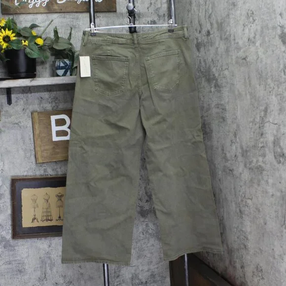 Universal Thread Olive Wide-Leg Jeans - Picture 3 of 9